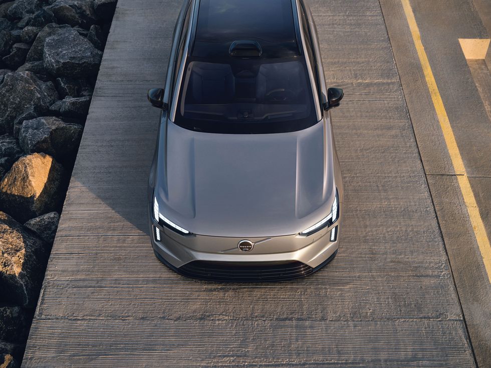 Volvo Announce All-New EX90 Electric